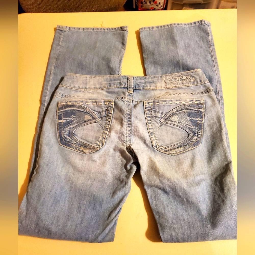 Silver Tuesday Jeans Size 28/33!*!